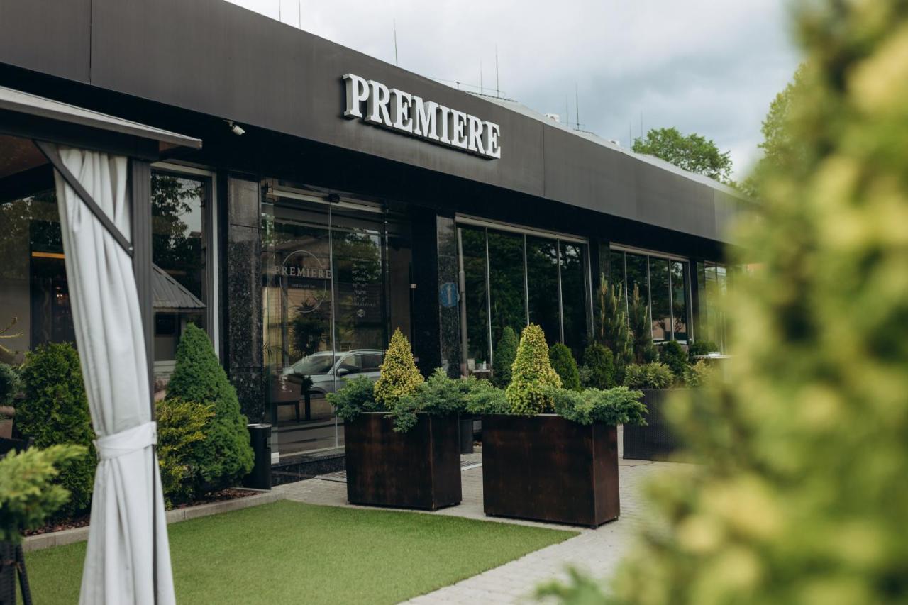 Premiere Hotel Chust Exterior foto